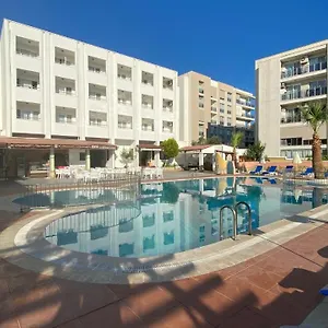 https://oya-family-suites.aegeanhotels.net