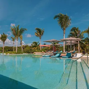 https://estudio-playa-mujeres.quintano-roohotels.com